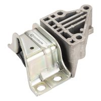 Motorfäste fram höger