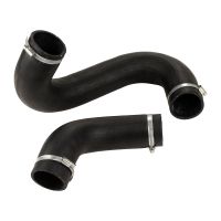 Ladda luftslangen till vänster om kylaren endast de 2 slangarna