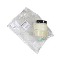 Bromsvätskebehållarledning till kopplingens huvudcylinder