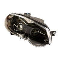 Fram höger strålkastare