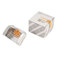 Höger blinkerslock i spegeln för 16-watts blinkers, med orange lock inuti.