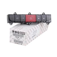 Brytarpanel i mitten av dimljusen