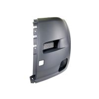 Främre vänstra stötfångarens hörn grundmålad