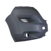 Främre höger stötfångarhörn grundmålad