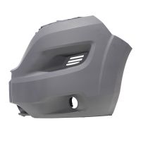 Främre vänstra stötfångarens hörn grundmålad