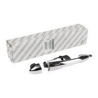 Fram höger dörrhandtag krom