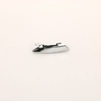 Dörrhandtag fram/bak höger krom