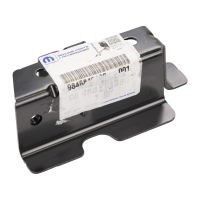 Fäste för vänster motorhuv