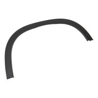 Dekorlist framtill på höger vinge