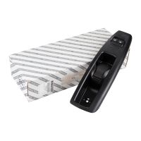 Främre vänster fönsterhissare