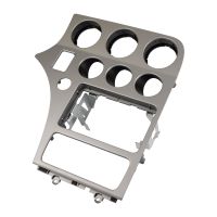 Inredning i mitten av instrumentbrädan