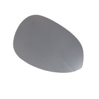 Ytterspegelglas till vänster