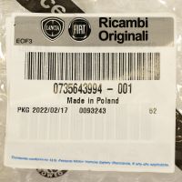 Bakre stötfångare övre