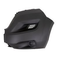 Främre vänstra stötfångarhörnet svart