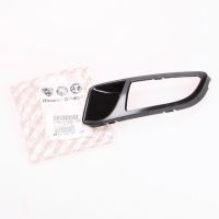 Kåpa till främre stötfångaren till vänster