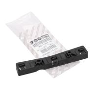 Främre vänster stötfångarfäste