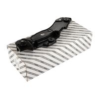 Hållare för stötfångaren i mitten, höger fram