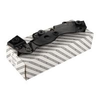 Hållare för stötfångaren i övre mitten fram till vänster