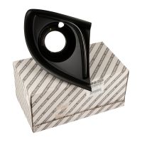 Panel nere till vänster på främre stötfångaren