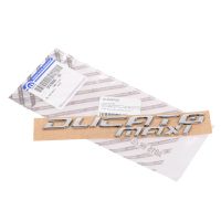 *Ducato Maxi* bokstäver på baksidan