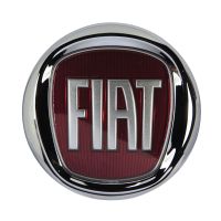 Emblem *Fiat* rött bakom
