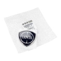 Lancia-emblem på framsidan av kylargrillen