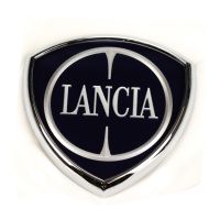 Lancia-emblem på bakrutan