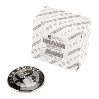 Alfa Romeo emblem framtill