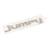 Emblemtext baktill på Jumpy