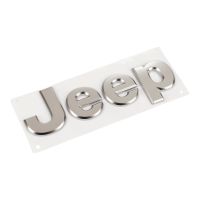 Emblembokstäver bak Jeep